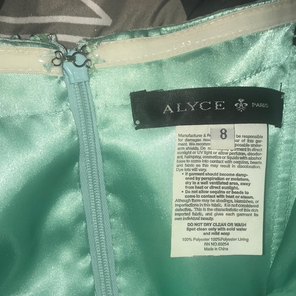 Prom dress size 8 - Picture 7 of 7